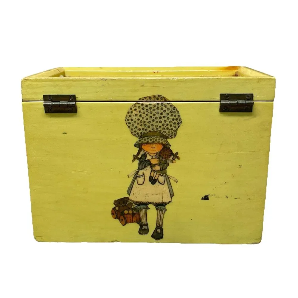 Vintage 1972 Signed Sadie Decoupage Wooden Box Bonnet Girl & Cat Cottagecore